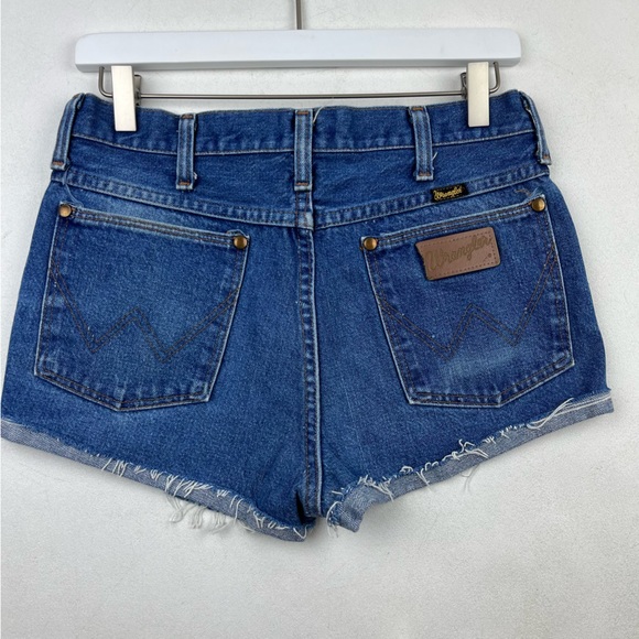 Wrangler Distressed Cutoff Denim Jean Shorts - Picture 3 of 8